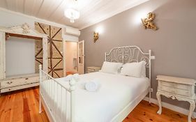 Guestready - Exquisite Bica Poetas